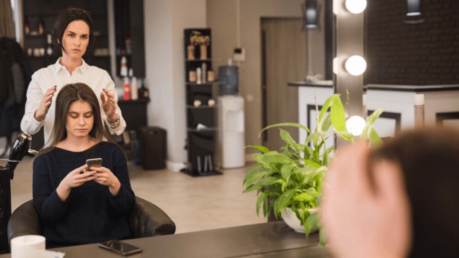 Best Salon Logo Design Service in the UK